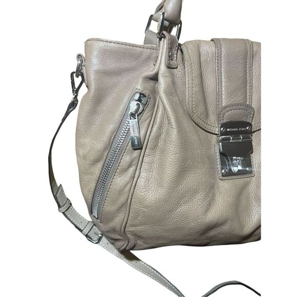 Vintage Michael KORS Jenna Crossover - Picture 4 of 11